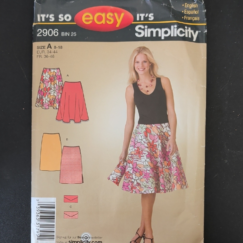 Simplicity Floral Circle Skirt in Pink, White and Cream